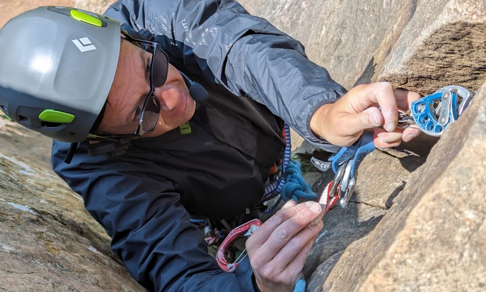 Michael Ellis leading on stanage